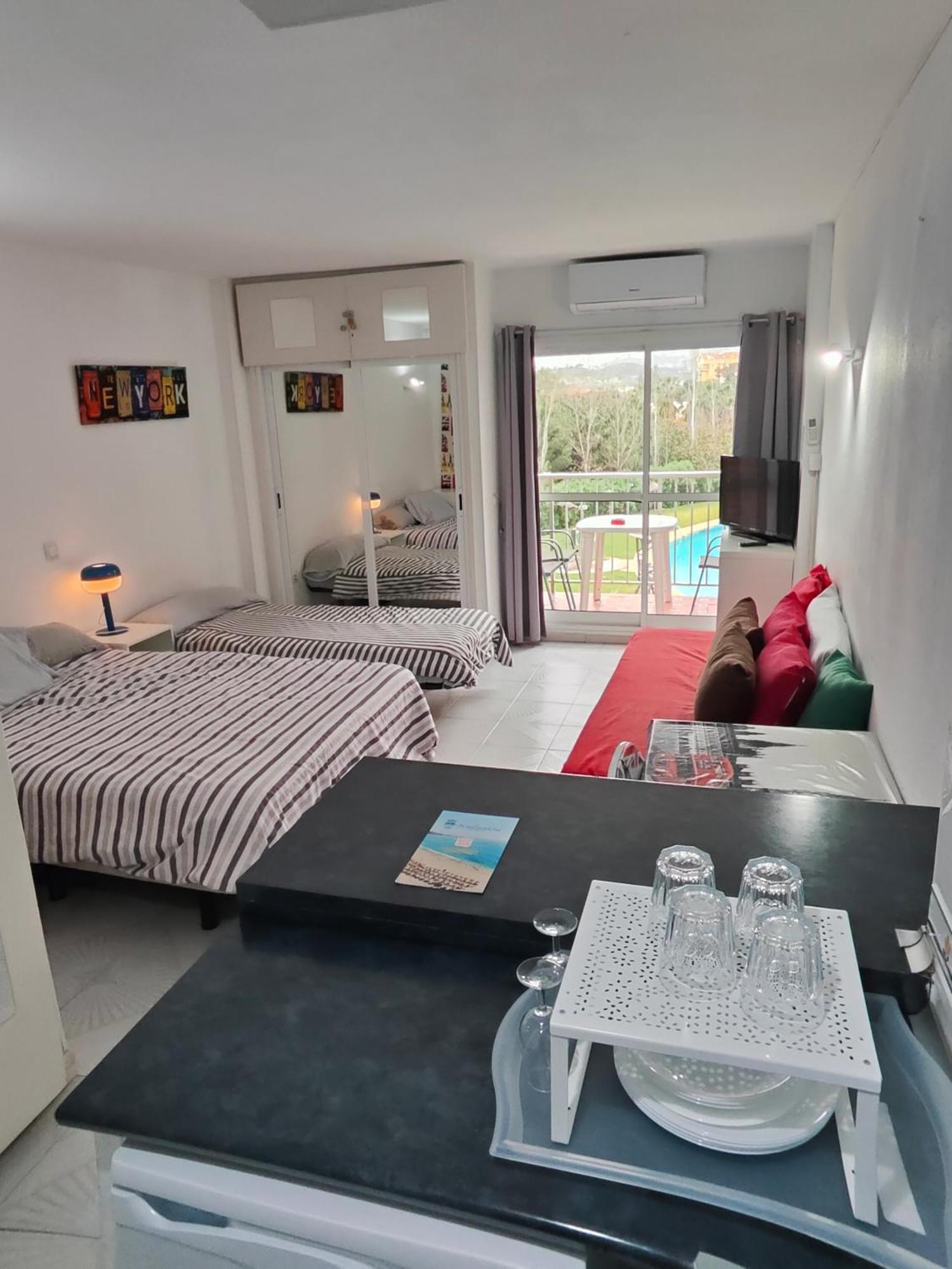 Jupiter Apartment Sea, Pools View Benalmádena Eksteriør billede